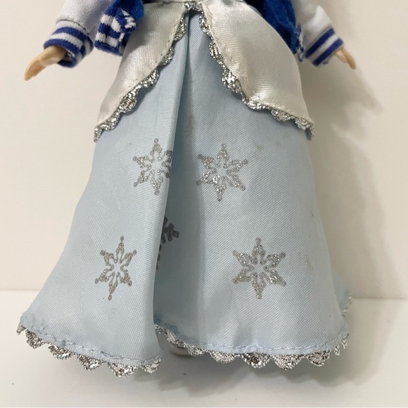 Snow Queen Lottie Doll Arklu - Picture 4 of 16